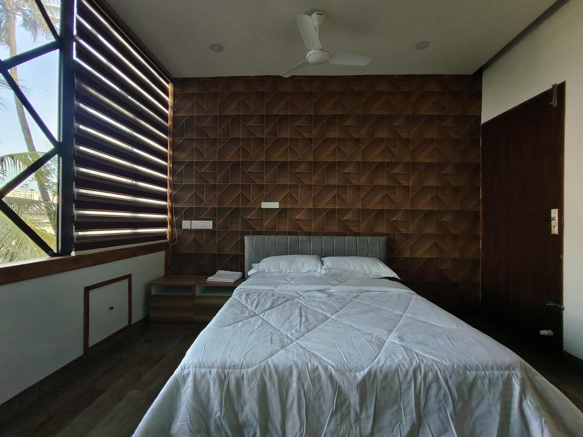 Marina Lounge Hotel Kochi Exterior photo